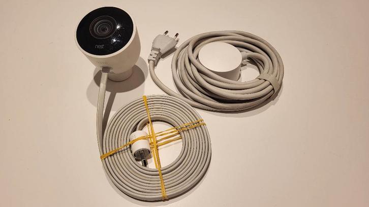 Google Nest Camera Indoor/Outdoor, TV, Hi-fi & Vidéo, Caméras de surveillance, Utilisé, Caméra extérieure, Enlèvement ou Envoi