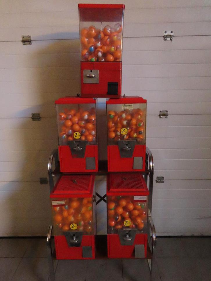 DISTRIBUTEUR DE CAPSULES  350 POUR LE LOT DE 5 BRABO, Collections, Machines | Machines à sous, Utilisé, Euro, Avec clés, Enlèvement