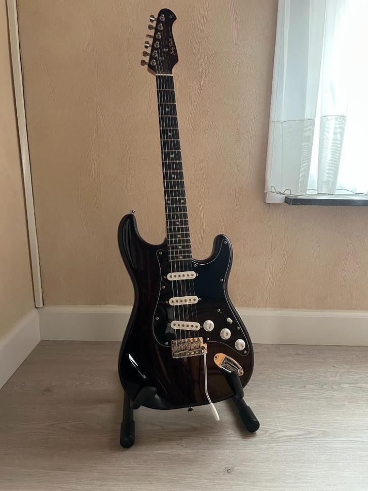 Harley Benton elektrische gitaar, Muziek en Instrumenten, Snaarinstrumenten | Gitaren | Elektrisch, Zo goed als nieuw, Solid body
