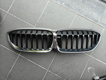 BMW 3 (G20) - Originele grill beschikbaar voor biedingen