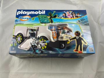 Playmobil 6692 Chameleon w/Gene Vehicle Mobile Command Cente beschikbaar voor biedingen