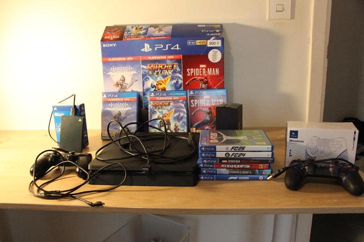 PS4 slim 500Go + SSD 2To, Games en Spelcomputers, Games | Sony PlayStation 4, Gebruikt, Overige genres, 2 spelers, Vanaf 12 jaar