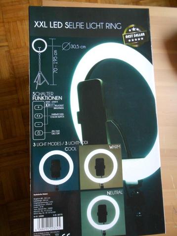 anneau lumineux selfie sur trépieds, neuf XXL light ring beschikbaar voor biedingen