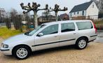 MOOIE VOLVO V70 2.4D AIRCO LEDER, Autos, Volvo, Cuir, Argent ou Gris, Achat, 2400 cm³