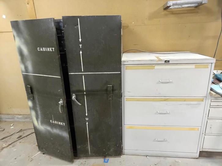 metalen kasten, Maison & Meubles, Armoires | Commodes, Utilisé, Enlèvement