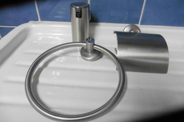 WC accessoires beschikbaar voor biedingen