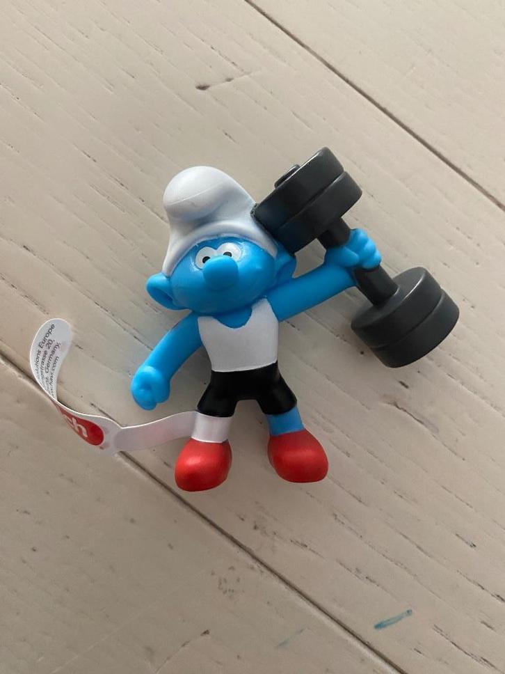 Speciale smurf Mc Donalds, 2024, Verzamelen, Smurfen, Nieuw, Poppetje, Figuurtje of Knuffel, Overige Smurfen, Ophalen of Verzenden