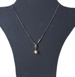 zilveren parelhanger met halsketting., Handtassen en Accessoires, Met hanger, Ophalen of Verzenden, Be, Parelhanger