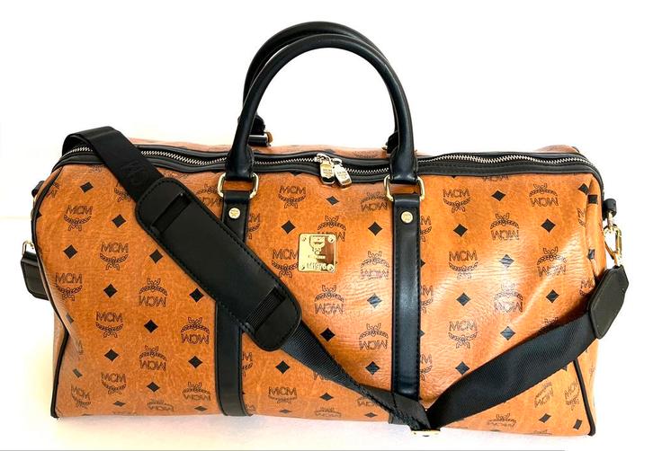 MCM reistas, Handtassen en Accessoires, Tassen | Reistassen en Weekendtassen, Zo goed als nieuw, Beige, 40 tot 60 cm, Minder dan 20 cm