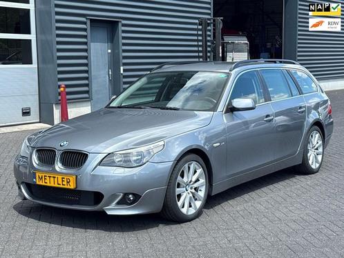 BMW 5-serie Touring 523i Executive , PDC , Navi , Airco, Auto diversen, Ongevalwagen, BMW, Automaat, Benzine, Break, Zilver of Grijs