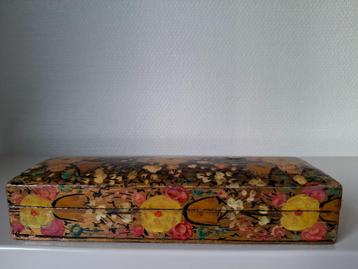 Vintage kashmiri indian papier mache floreal box, Envoi