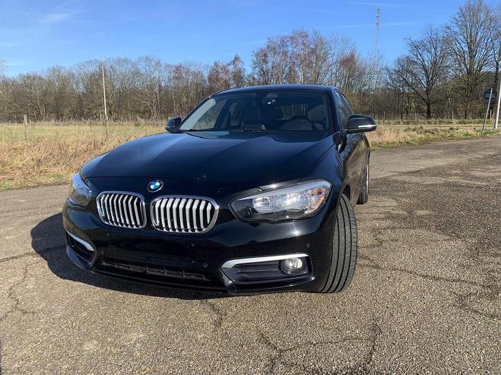 BMW 116i M-look 120 000 km, Autos, BMW, Particulier, Série 1, Air conditionné, Essence, Euro 6, Hatchback, 5 portes, Boîte manuelle