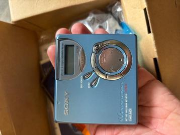 Old skool walkman beschikbaar voor biedingen