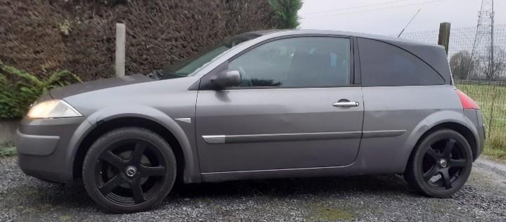 Renault megane 1600cc 16v benziene, Auto's, Renault, Particulier, ABS, Adaptieve lichten, Airbags, Airconditioning, Alarm, Boordcomputer