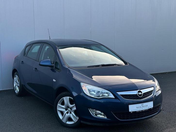 Opel Astra 1.4i Edition - slechts 110.000 km GAR. 1AN, Auto's, Opel, Bedrijf, Te koop, Astra, ABS, Airbags, Airconditioning, Alarm