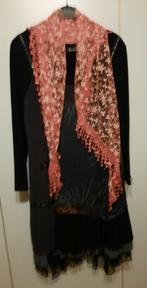 Robe (neuve) avec foulard assorti, taille 42 (4), Enlèvement ou Envoi, Neuf, Taille 42/44 (L), Noir