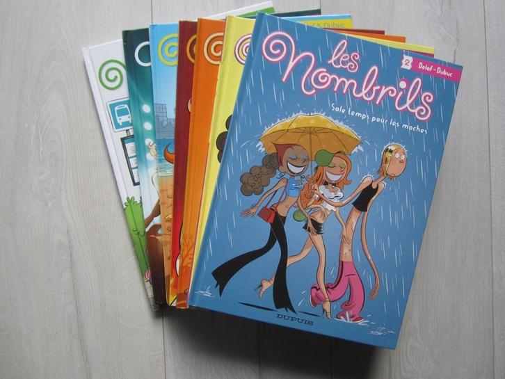 Les Nombrils - 4,00Eur / pièce, Boeken, Stripverhalen, Zo goed als nieuw, Meerdere stripboeken, Ophalen of Verzenden