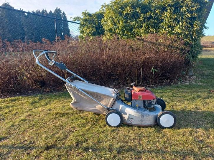 grasmaaier Honda HR21 (5pk), Tuin en Terras, Grasmaaiers, Gebruikt, Benzine-grasmaaier, 50 cm of meer, Cirkelmaaier, Opvangzak