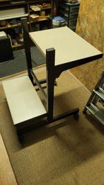 stevig metalen verstelbaar computertafeltje, Ophalen, Gebruikt, 70 tot 120 cm, Metaal