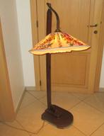 Mooi Vintage Houten Staande Lamp met speciale Kap, Enlèvement, Bois