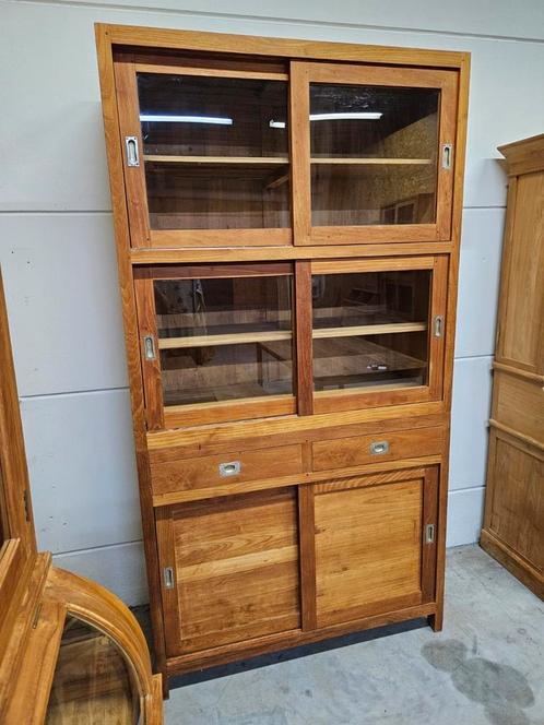 Mooie vitrinekast/buffetkast in massief teak hout 122cm, Huis en Inrichting, Kasten | Vitrinekasten, Gebruikt, Ophalen