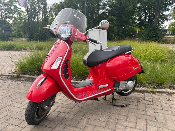 Piaggio Vespa GTS 2017, Motos, Motos | Piaggio, Entreprise, Autre