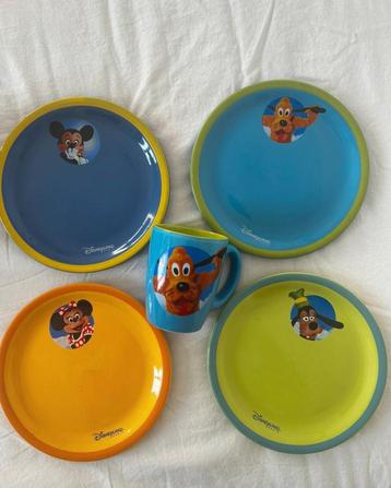 assiettes vintage disneyland paris beschikbaar voor biedingen