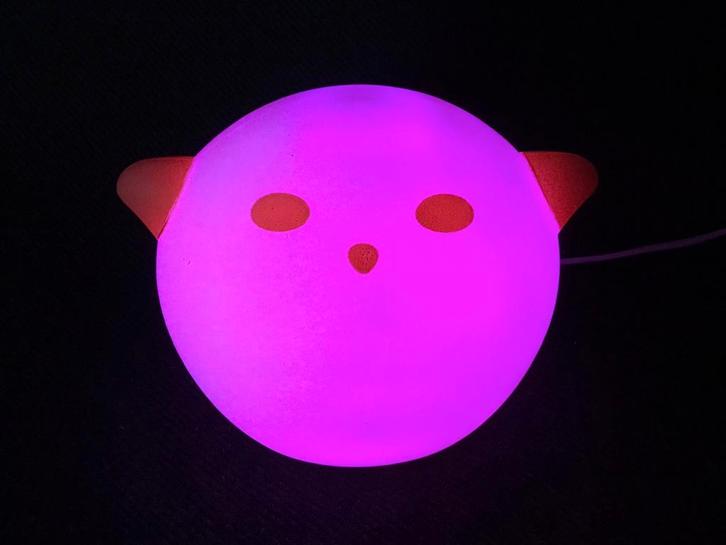 IKEA Spoka Spöka rood paars design LED nacht tafellampje, Kinderen en Baby's, Kinderkamer | Inrichting en Decoratie, Zo goed als nieuw