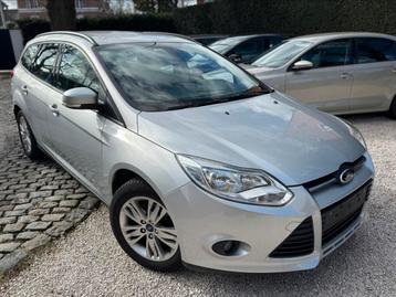 Ford Focus 1.0i benzine - 2014*Airco*TREKHAAK*Zetelverwrmng! beschikbaar voor biedingen