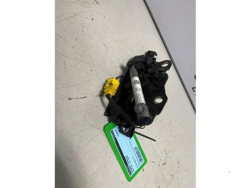 Motorkap Scharnier van een Audi A3, Auto-onderdelen, Overige Auto-onderdelen, Audi, Gebruikt, 3 maanden garantie, Ophalen of Verzenden