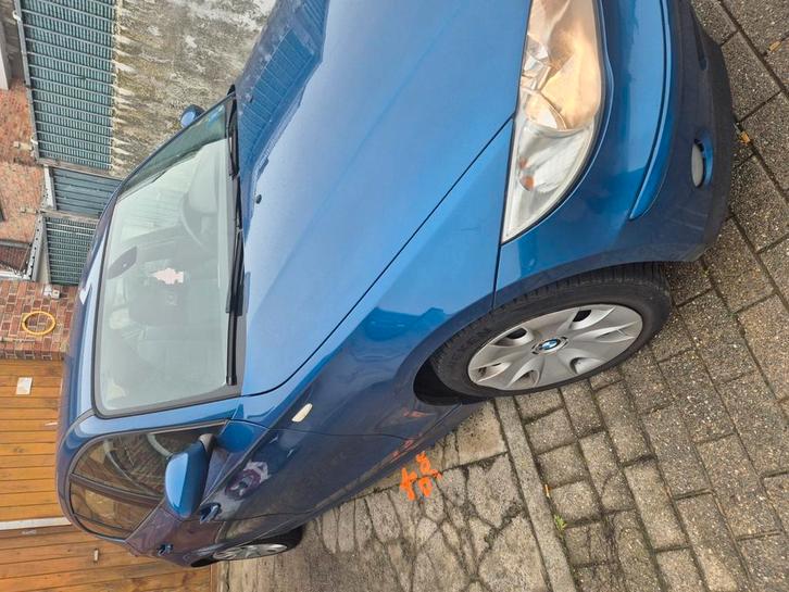 Bmw serie 1, Autos, BMW, Particulier, Série 1, Air conditionné, Vitres électriques, Isofix, Peinture métallisée, Radio, Système Start/Stop