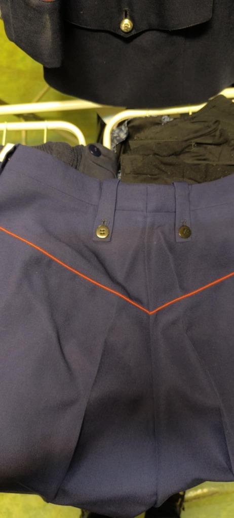 Prototype van een ex-Gendarmerie broek, Verzamelen, Militaria | Algemeen, Rijkswacht, Kleding of Schoenen, Ophalen of Verzenden