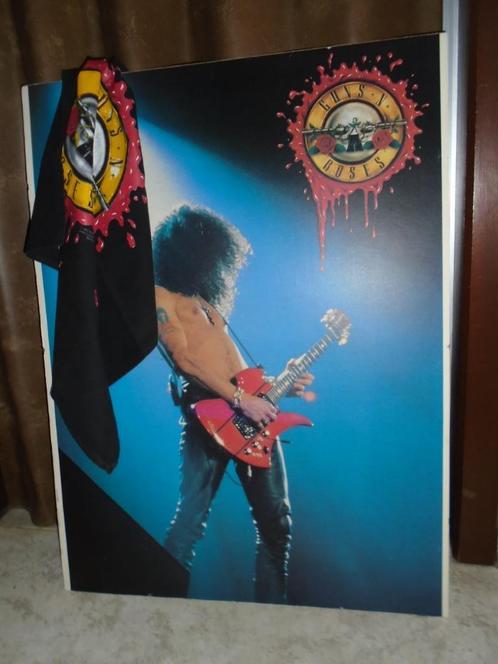 Grote vintage poster + sjaaltje van 1991 van Guns N Roses, Cd's en Dvd's, Vinyl | Hardrock en Metal, Gebruikt, Ophalen