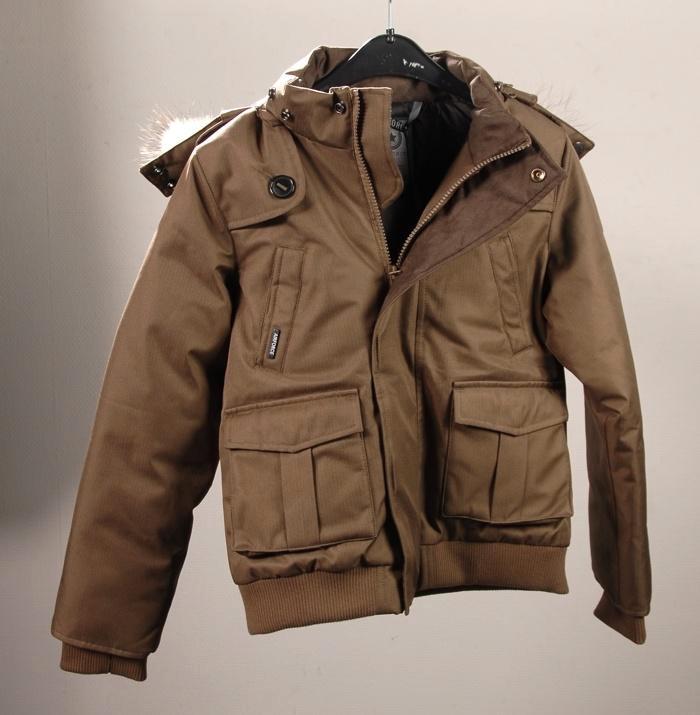 Stoer Bomberjack , 140/146 met afritsbare Capuchon NIEUW, Enfants & Bébés, Vêtements enfant | Taille 140, Neuf, Manteau, Enlèvement