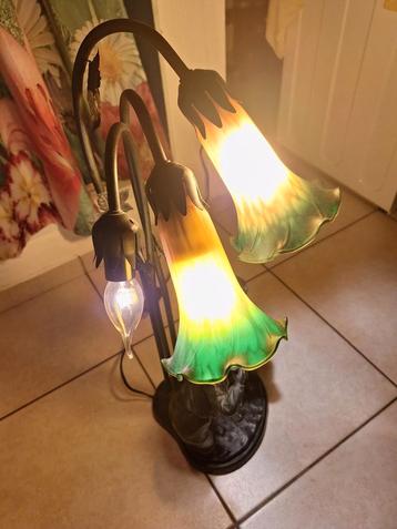 LAMPE STYLE ART NOUVEAU, ART NOUVEAU ET INTEMPOREL, Enlèvement, Utilisé, Autres matériaux
