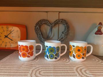 Set Mokken Arcopal Lotus beschikbaar voor biedingen