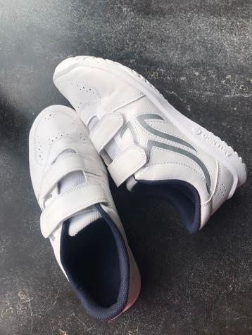 Chaussures de sport 39 Artengo semelle blanche