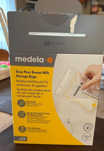 Moedermelkzakjes medela en borstkompres lansinoh beschikbaar voor biedingen