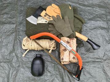 Bushcraftpakket (zie foto + omschrijving) beschikbaar voor biedingen