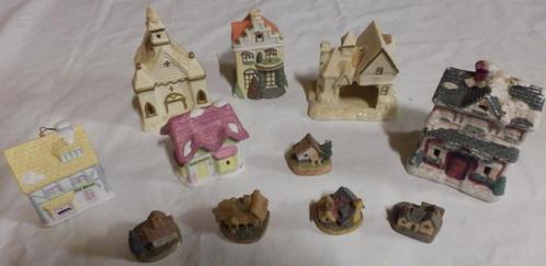 11 petites maisons miniatures de noel (n*28), Divers, Noël, Comme neuf, Enlèvement ou Envoi