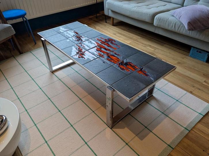 Belarti-stijl tegeltafel, Huis en Inrichting, Tafels | Bijzettafels, Gebruikt, Rechthoekig, Minder dan 45 cm, 75 cm of meer, Metaal of Aluminium