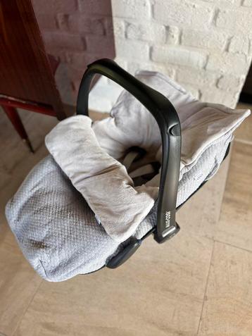 Maxi Cosi Pebble plus beschikbaar voor biedingen