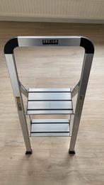 Trapladder Escalo, Doe-het-zelf en Bouw, Ophalen, Zo goed als nieuw