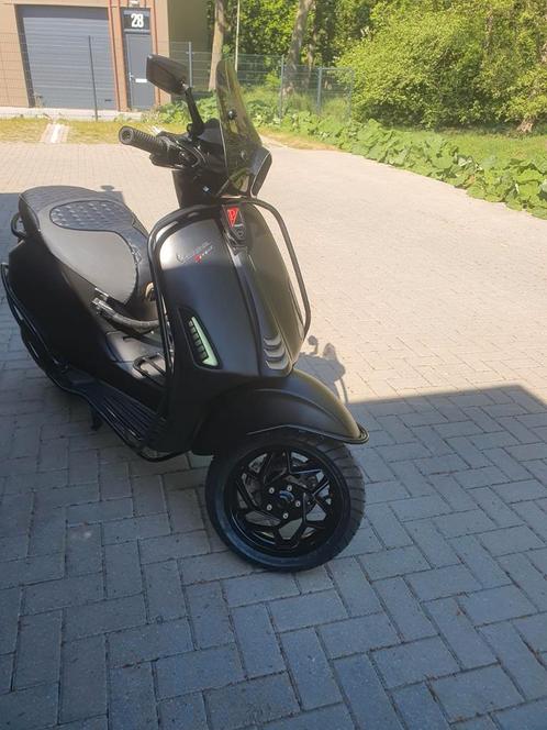 Vespa sprint iget 2020 Zadelverwarming, Fietsen en Brommers, Scooters | Vespa, Zo goed als nieuw, Klasse B (45 km/u), Benzine