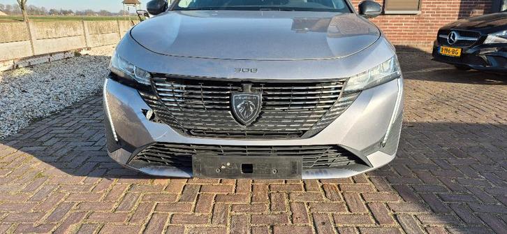 peugeot 308 1.2 benzine 130 pk bj 2021 km 34d schade, Auto diversen, Ongevalwagen, Peugeot, Handgeschakeld, Benzine, Zilver of Grijs