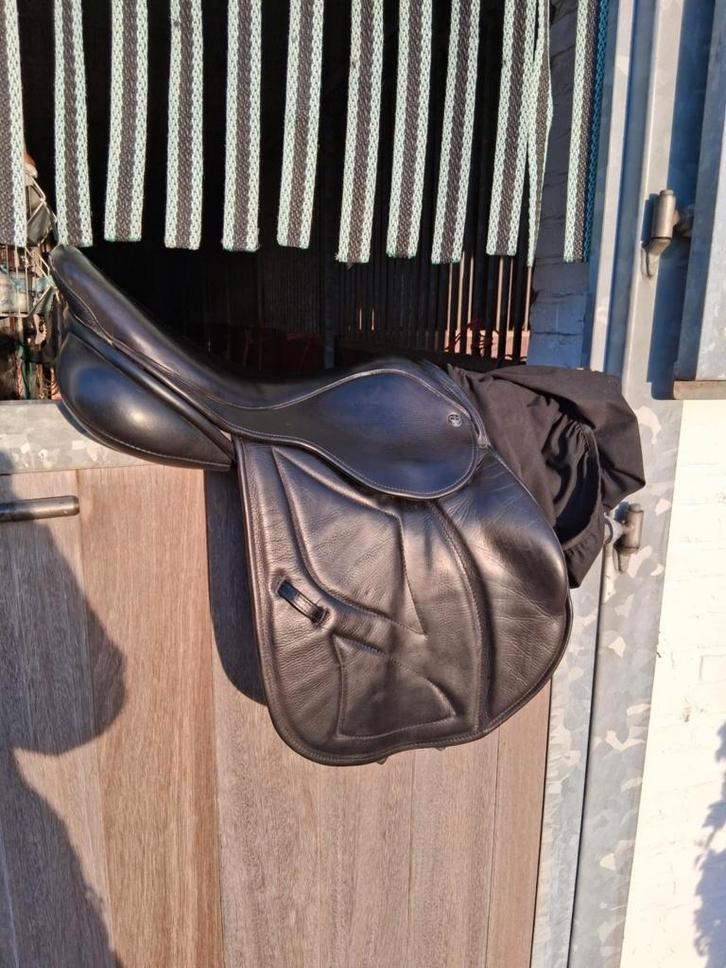 ideal crown zadel, Dieren en Toebehoren, Paarden en Pony's | Zadels, Gebruikt, Springen, Ophalen of Verzenden