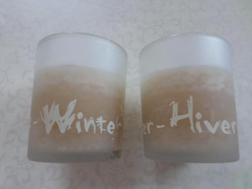 Set van 2 beige kaarsen en schrijfpotten Hiver Winter Invier, Huis en Inrichting, Woonaccessoires | Kandelaars en Kaarsen, Zo goed als nieuw