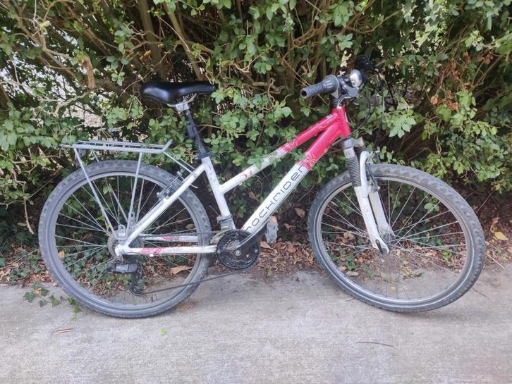 VTT Rockrider - fonctionne parfaitement, Fietsen en Brommers, Fietsen | Meisjes, Gebruikt, Versnellingen, Ophalen