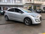 Hyundai i30 Diesel année 2015 euro 6b 150000 klm, Autos, Hyundai, Argent ou Gris, Achat, 1581 cm³, Euro 6