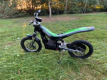 Oset 16 inch elektrische kinder crosser trial bike beschikbaar voor biedingen